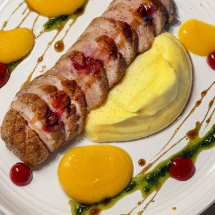 Утиная грудка с картофельным пюре