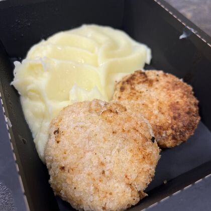 Котлеты рыбные из трески с сёмгой с пюре