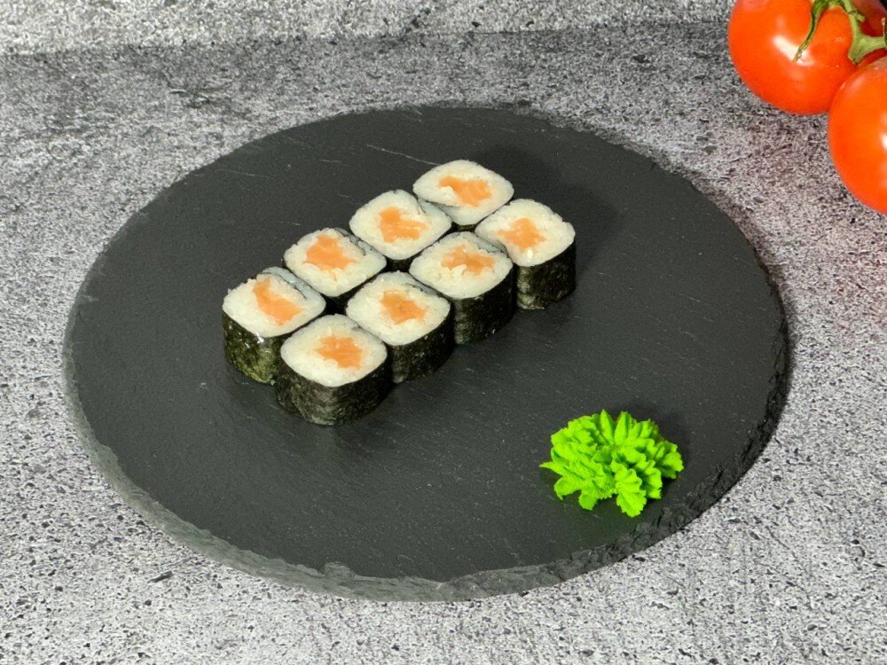 Мини-ролл с лососем