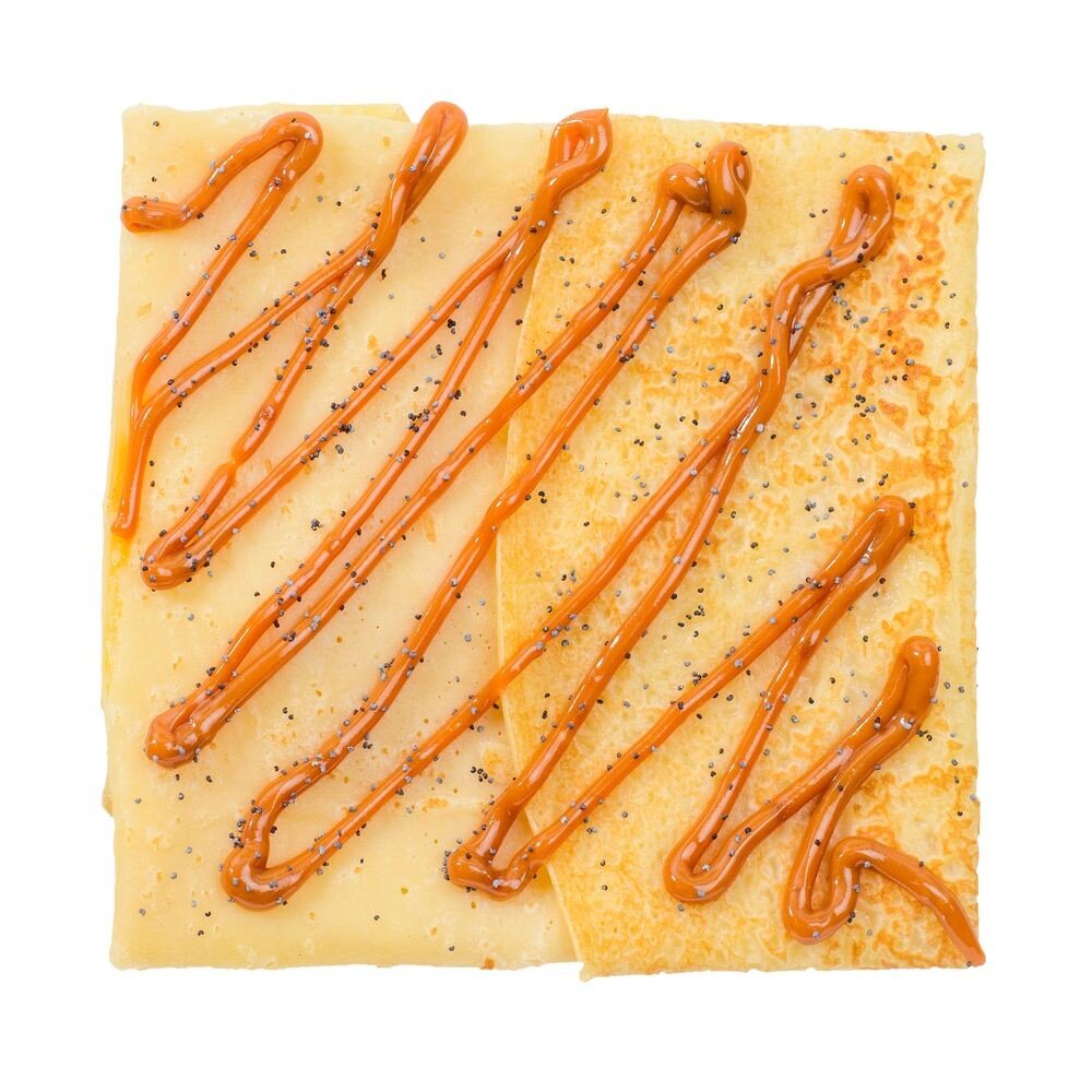 Блин с вареной сгущенкой и маком