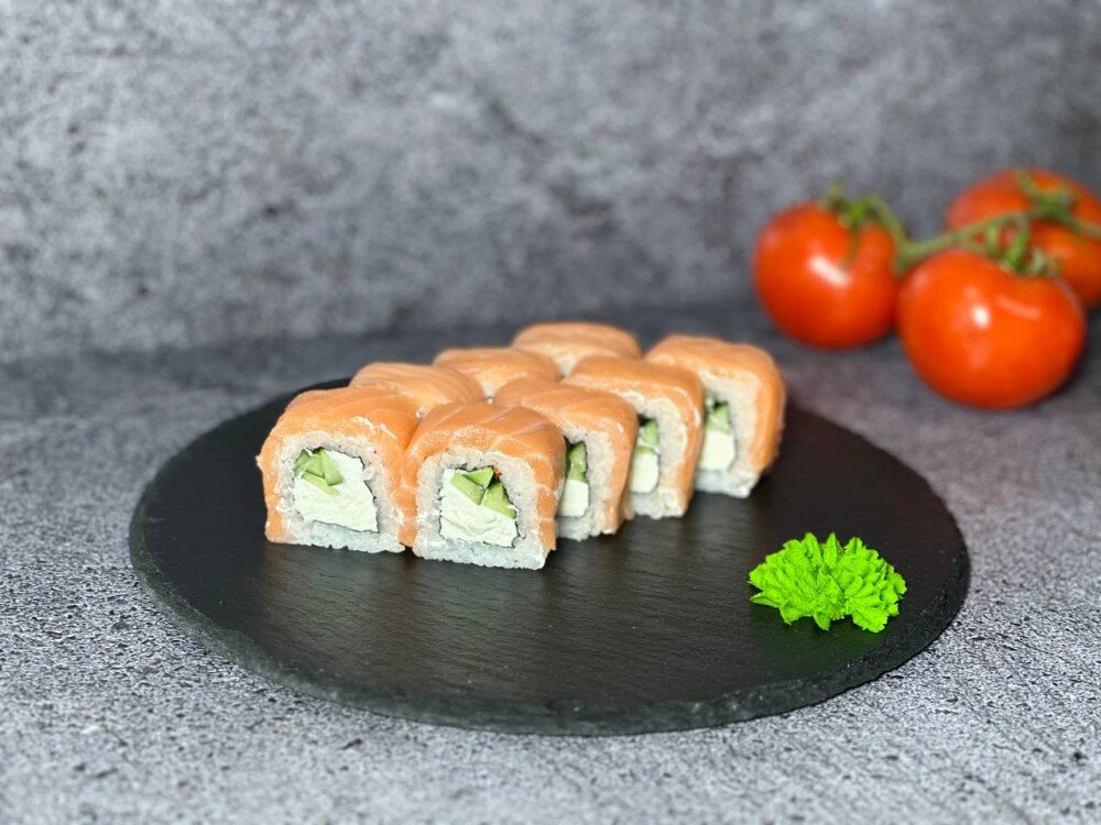 Ролл «Филадельфия» с огурцом