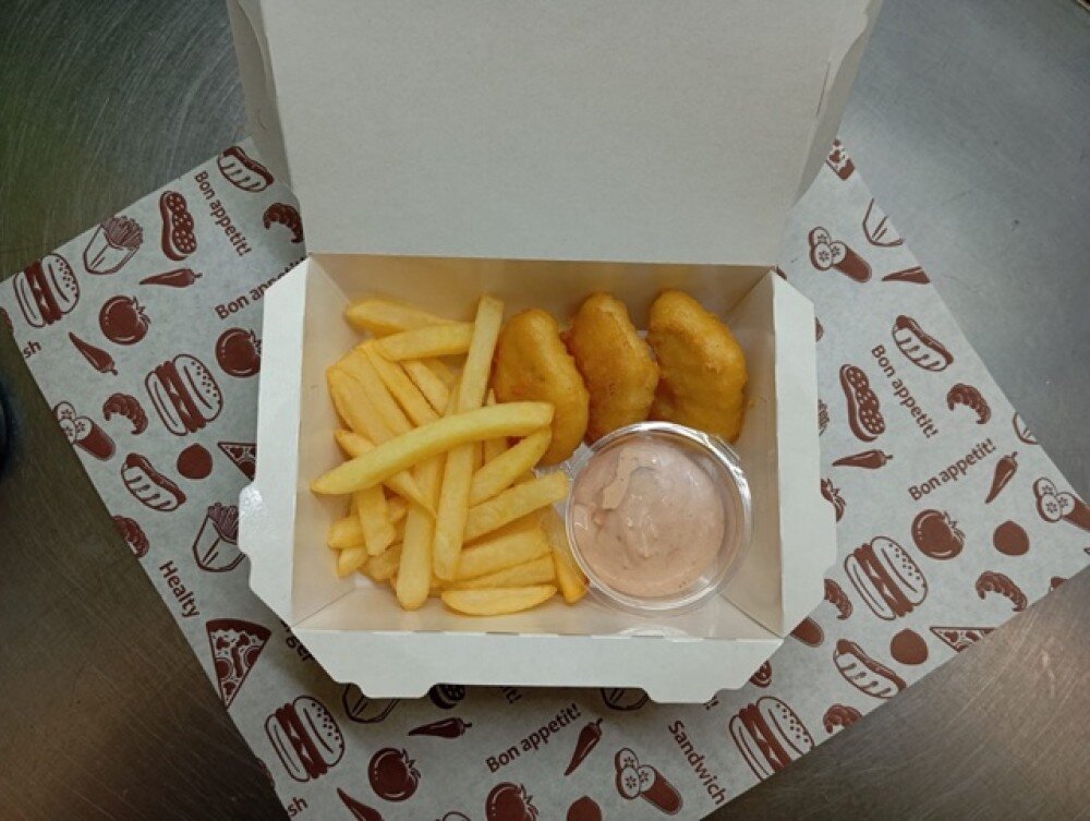 Школьный бокс с куриными наггетсами