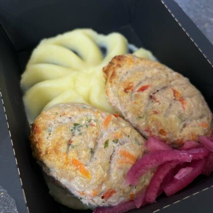 "Люля - Кебаб по-домашнему " с пюре