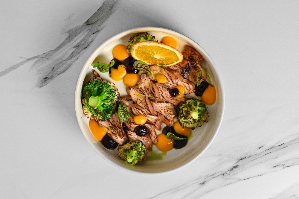 Опаленный лосось с брокколи