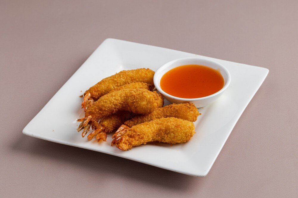 Креветка в темпуре с соусом манго-чили
