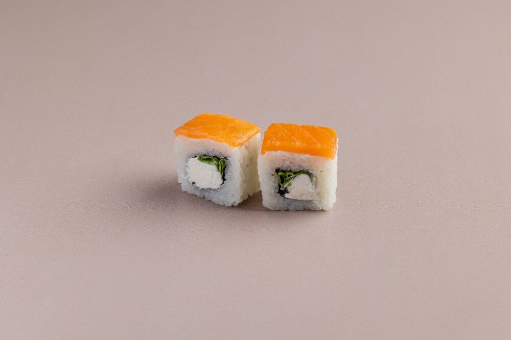 Филадельфия хайп с листом салата