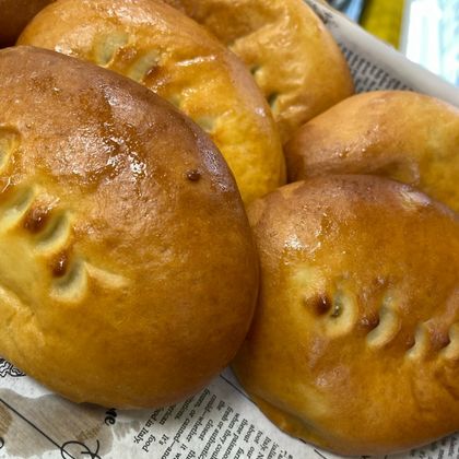 Жульен с курицей и грибами в тесте