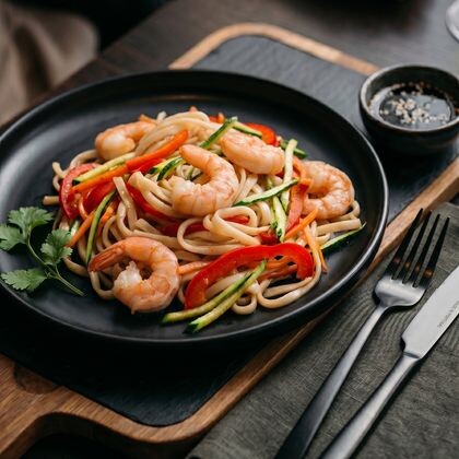 Лапша Удон WOK с креветками