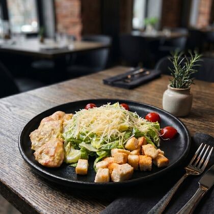 Цезарь с курицей