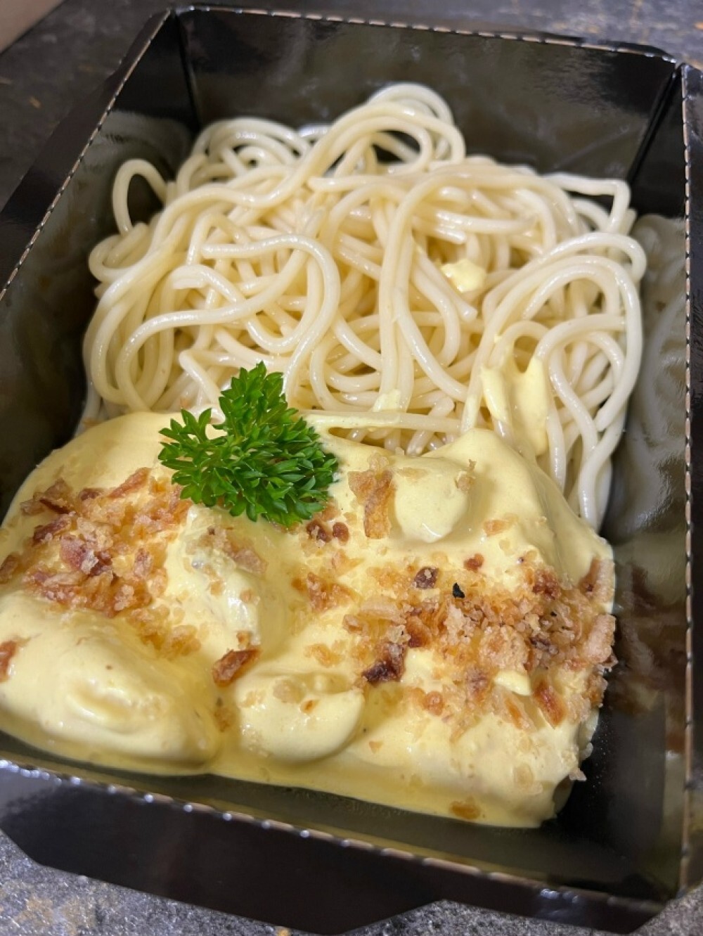 Курица карри со спагетти