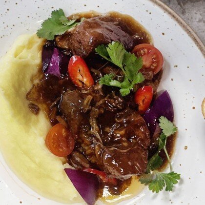 Томленая свинина в гранатовом соусе