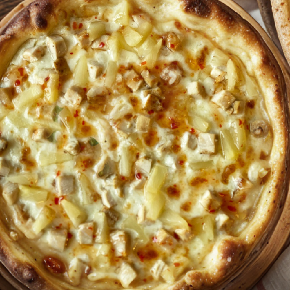 Хачапицца курица с ананасом